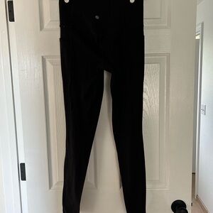 Athleta salutation pocket high rise leggingss